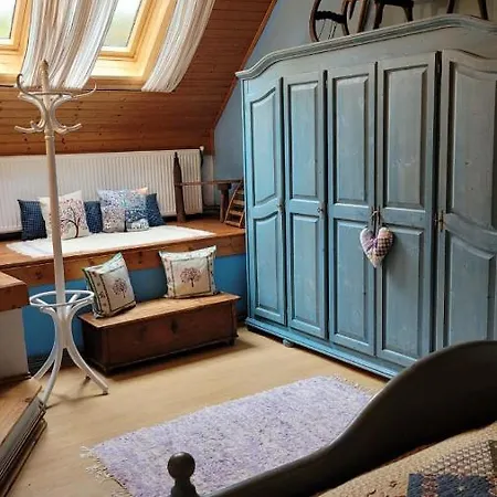Holiday home Chalupa Kamenna Horka Krasna Lipa